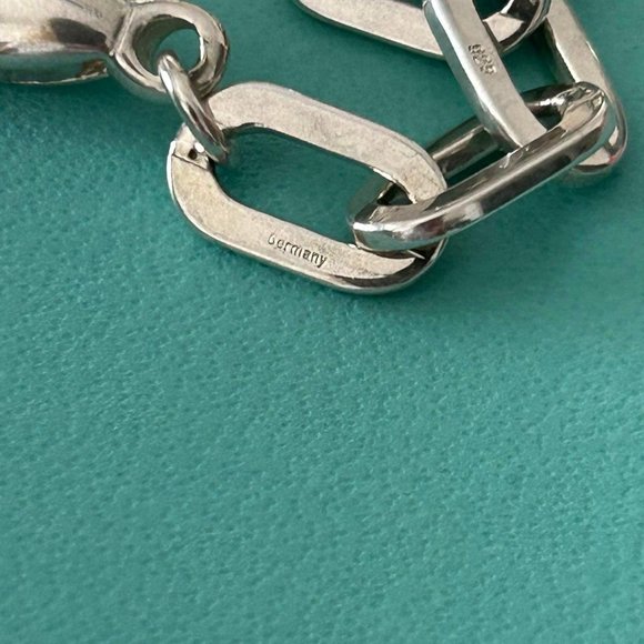 SOLD Tiffany Vintage Flat Oval Link Bracelet - Picture 4 of 6